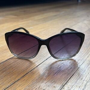 Black Kate spade sunglasses